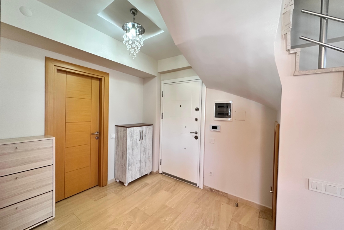 3+1 Duplex Apartment Fully Furnished For Sale
