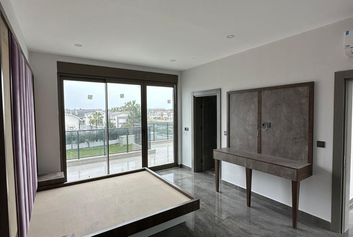 Luxury Smart Villa 4+1