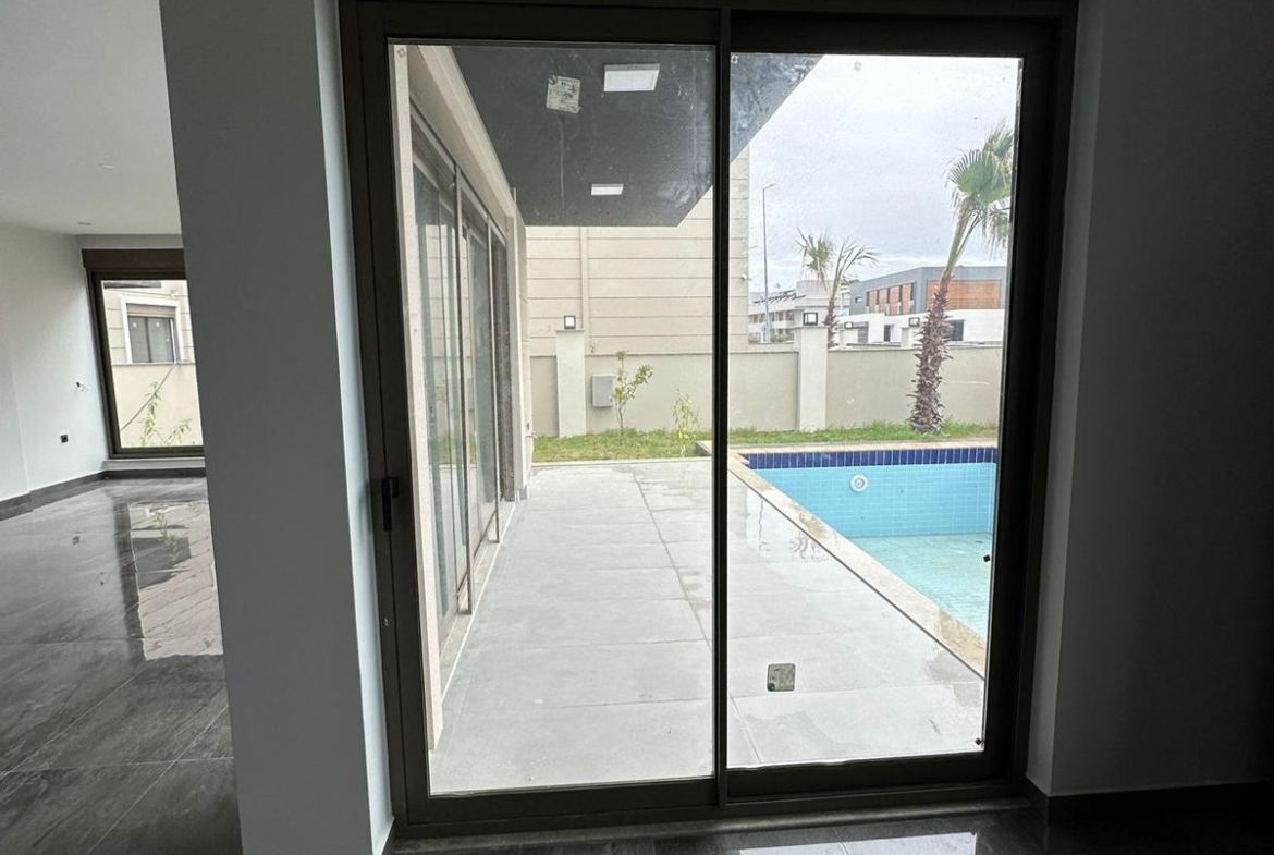 Luxury Smart Villa 4+1