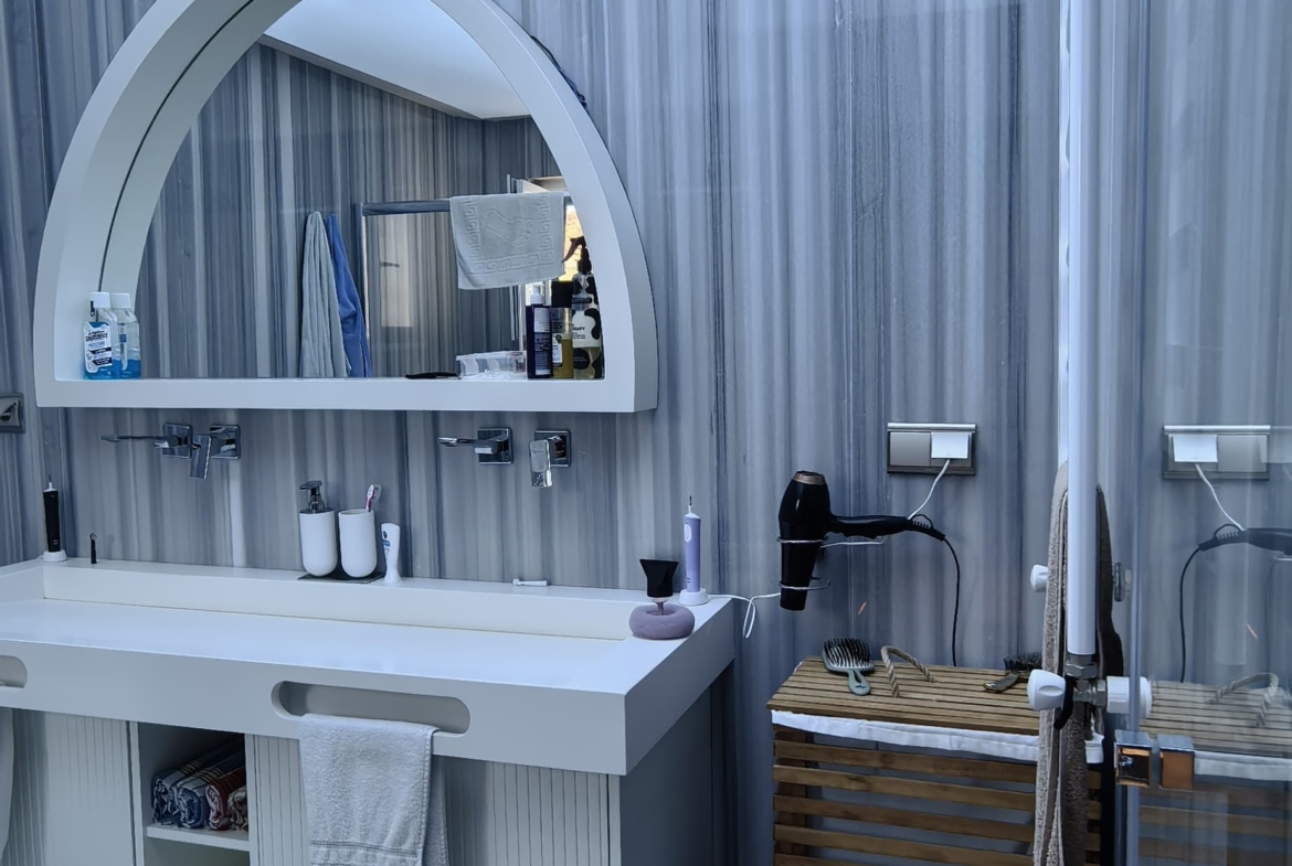 Premium Fully Furnished 6+1 Villa